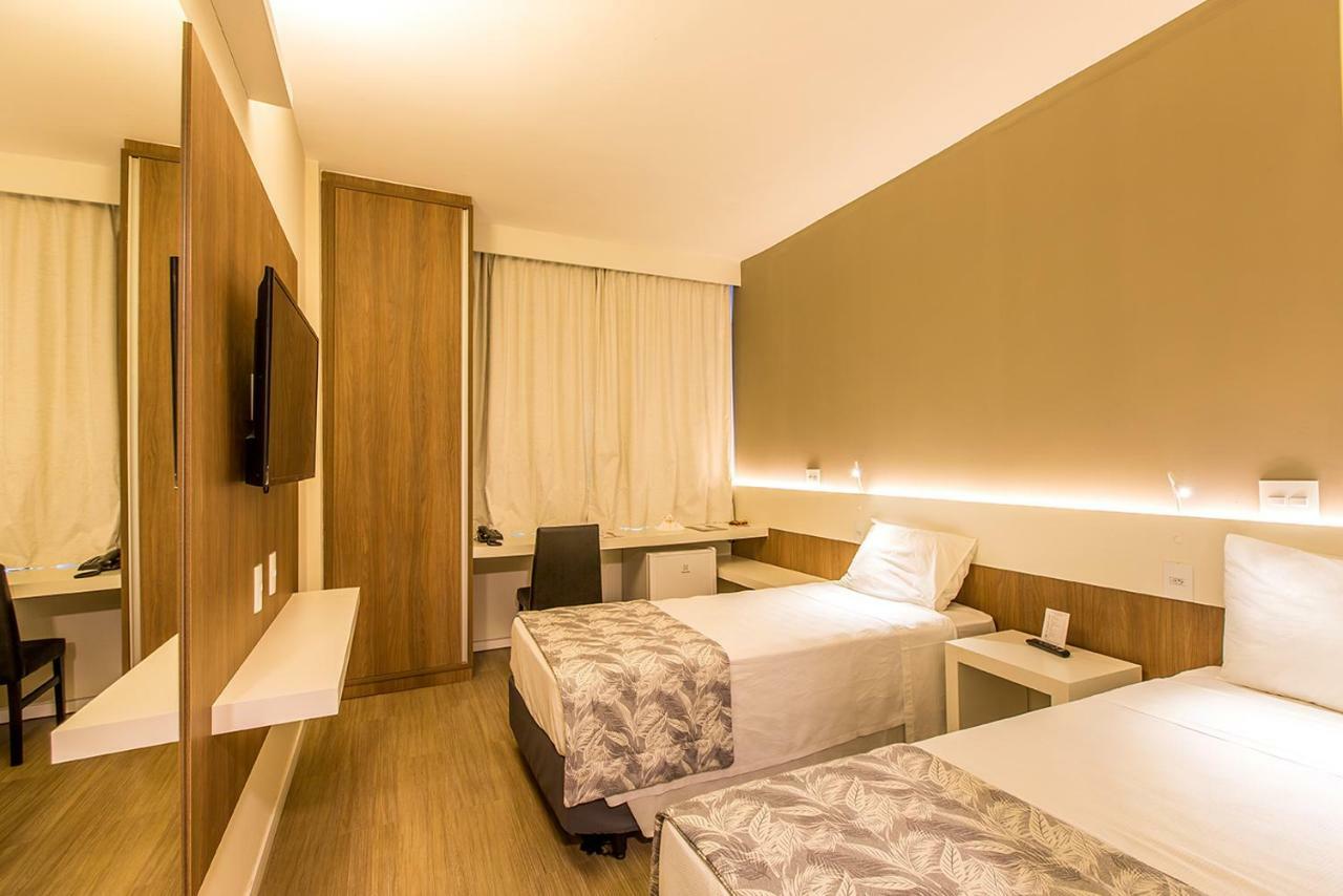 Alegro Hotel 雅里努 外观 照片